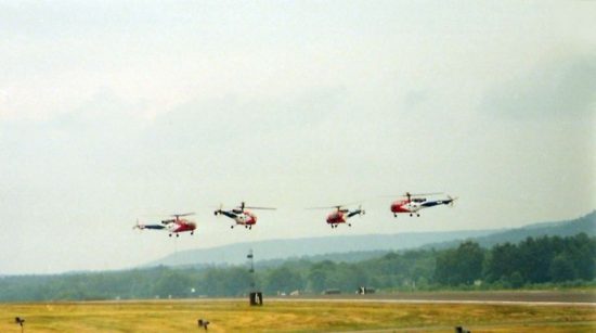 800px-Alouette_III_Grasshoppers_Ramstein_1984